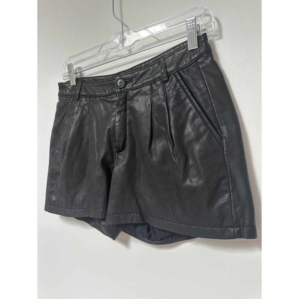 Mango MNG Black Sheep Leather Pleated Shorts Size 2 Minimalist Chic Biker Edgy